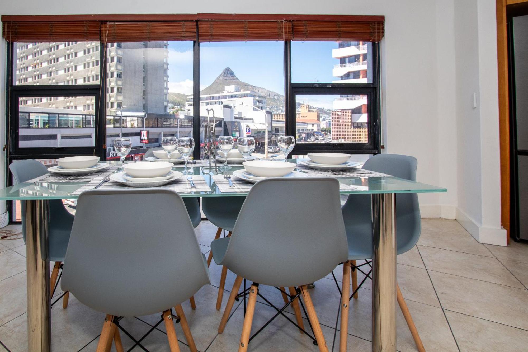 Spacious 1 Bedroom Apartment, Atlantica, Seapoint Apartment *
