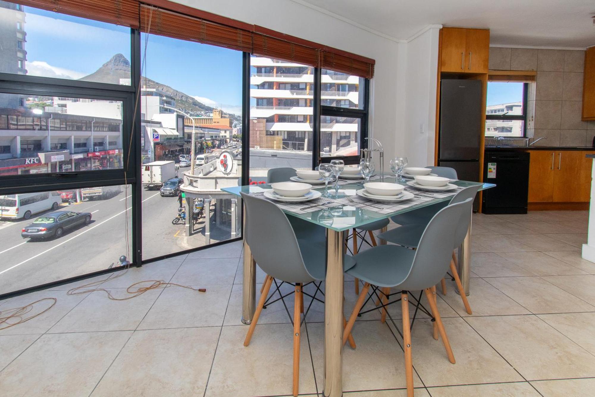 Apartment Spacious 1 Bedroom Apartment, Atlantica, Seapoint *