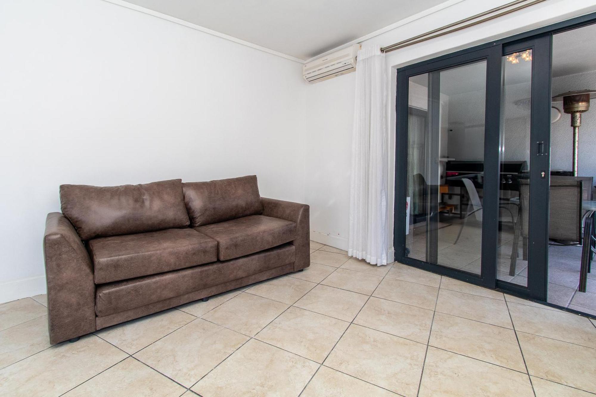 Spacious 1 Bedroom Apartment, Atlantica, Seapoint