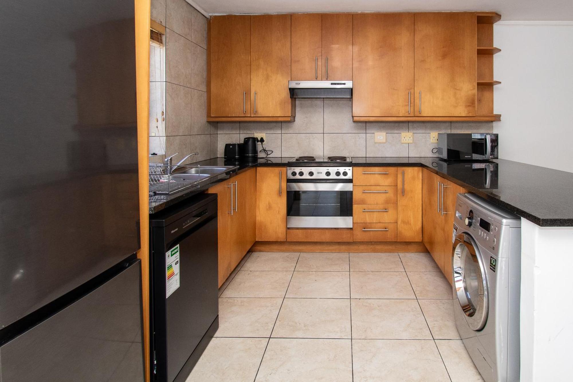 Spacious 1 Bedroom Apartment, Atlantica, Seapoint *