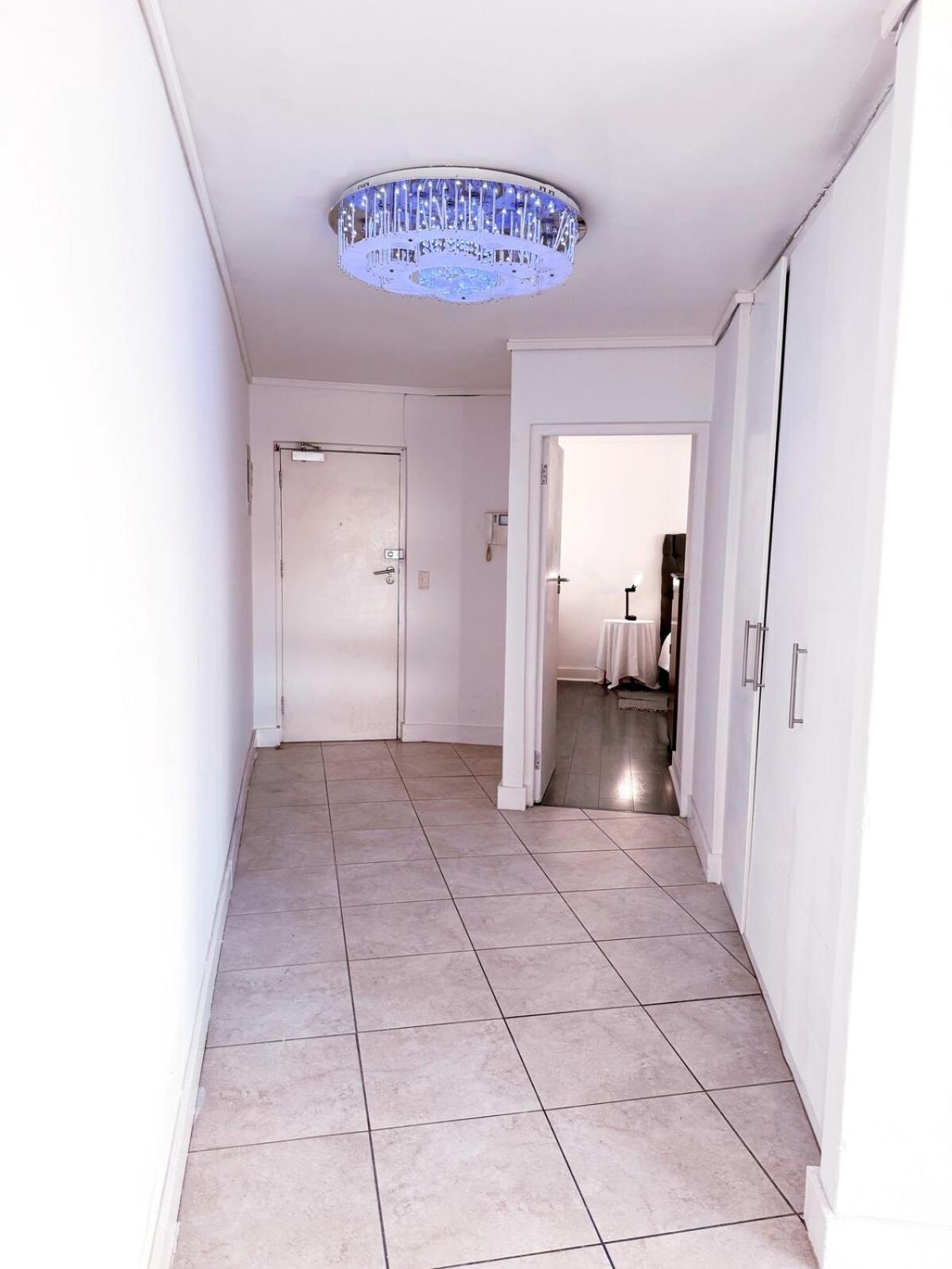 Spacious 1 Bedroom Apartment, Atlantica, Seapoint